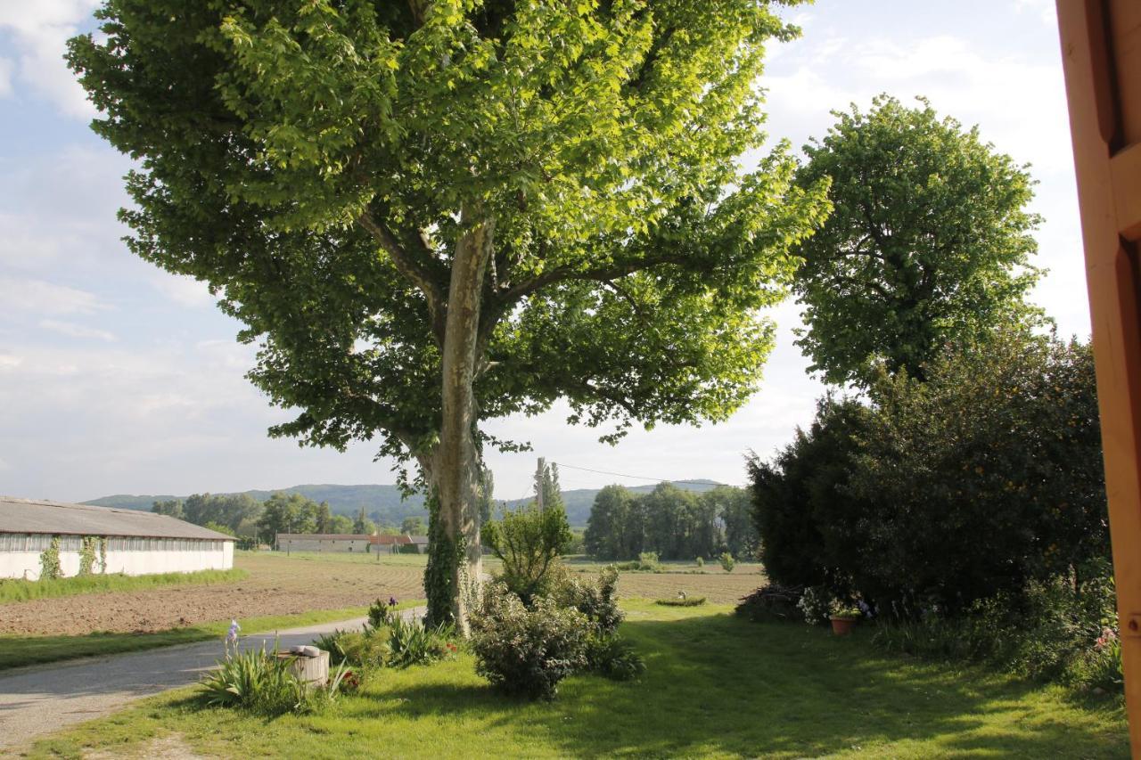 ancienne ferme rénovée Villa Upie Exterior foto